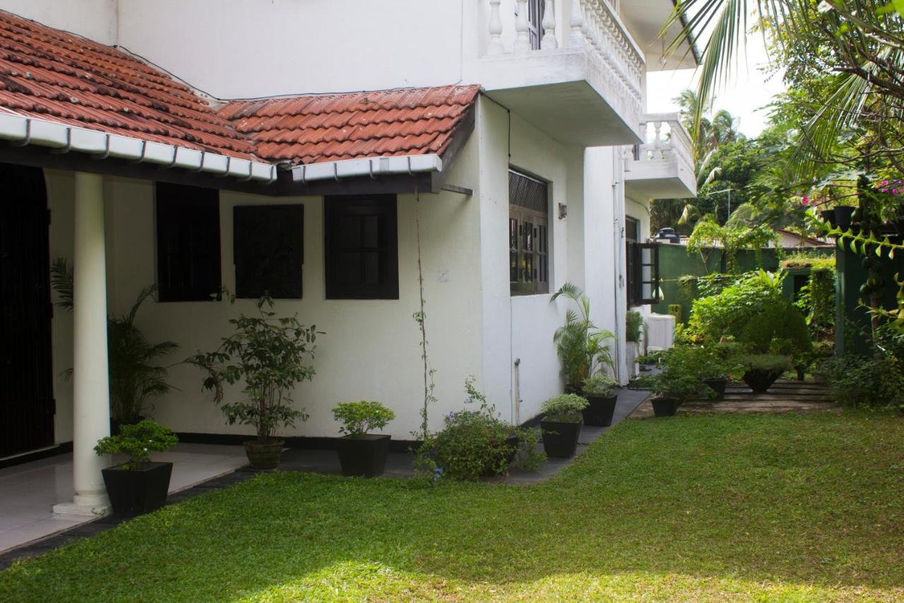 Airport Gateway Residence Negombo Exterior foto
